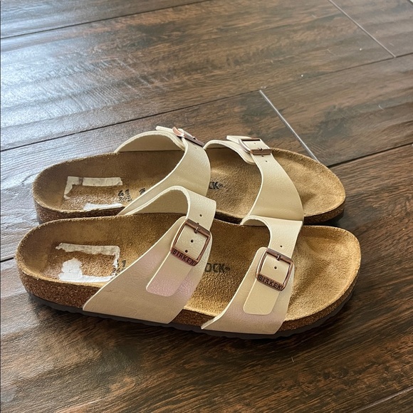 NWT BIRKENSTOCK Sydney Sandals! - Picture 5 of 7